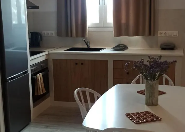 アパート Vlastos 3 *